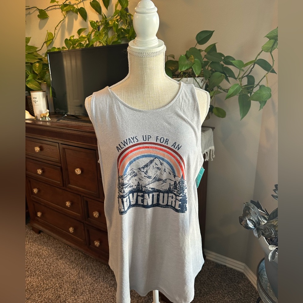 Maurices Light Gray Crisscross Tank